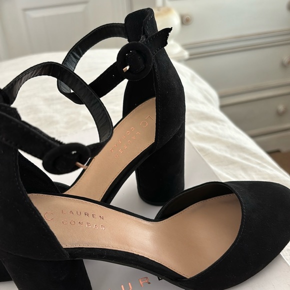 Black closed toe chunky faux suede heal with ankle strap. In good condition. - Picture 6 of 6